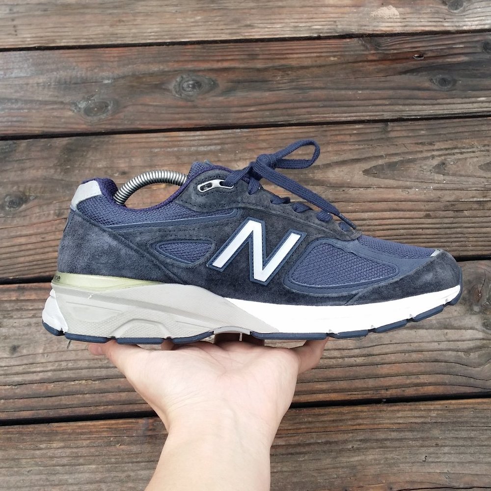 Size 10.5 Women /Size 9 Men New Balance 990v4 Made In USA United States America - Picture 3 of 8